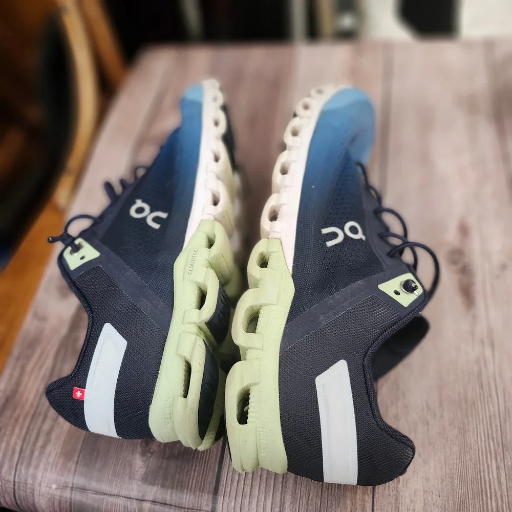On Running Cloudflow  Mens 10 Navy Blue Lime Green Road Shoes Activewear‎ Sporty